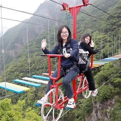 Bicicleta de tirolesa