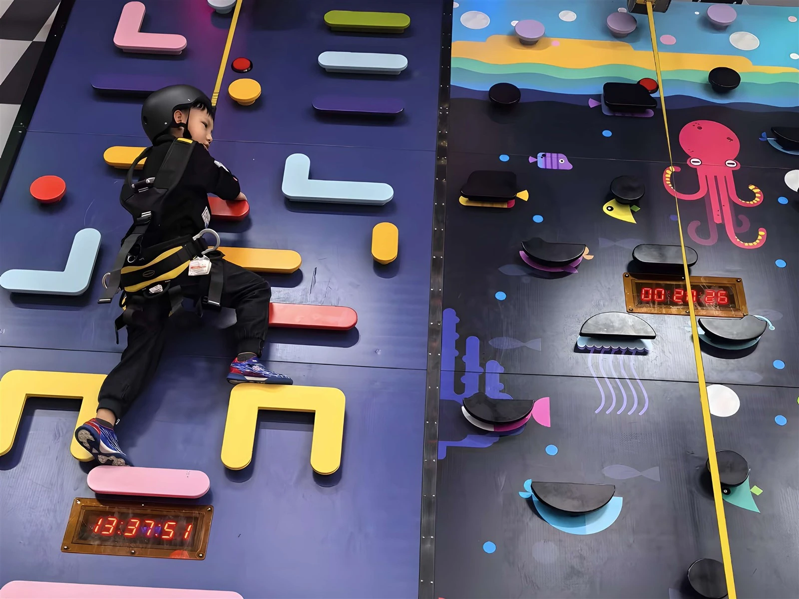 climbing wall climbing wall